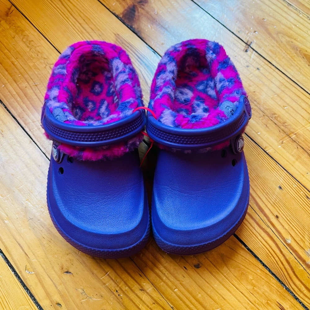 Crocs of girls size  C 10/11